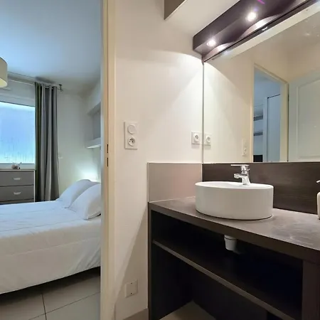 Apartment Pont Du Gard, Piscine Et Monument