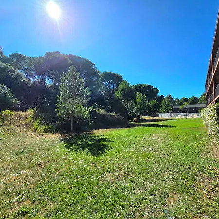 Apartment Pont Du Gard, Piscine Et Monument
