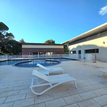 Apartment Pont Du Gard, Piscine Et Monument